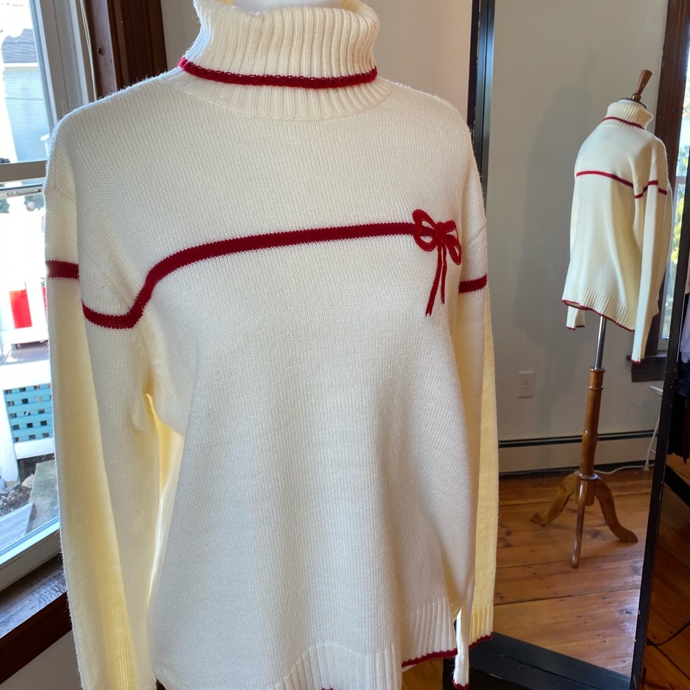 Vintage women’s xl sweater by Villager Sport